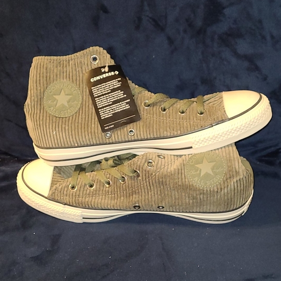 New Converse Allstars in Corduroy size 11m13w